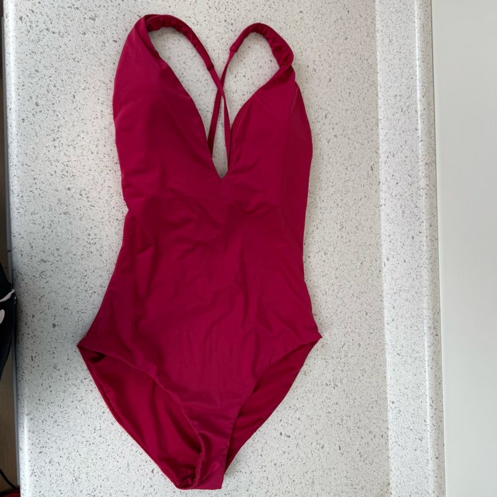 Andie Swim Bali One piece suit criss cross back plunge neckline Women's Size Med